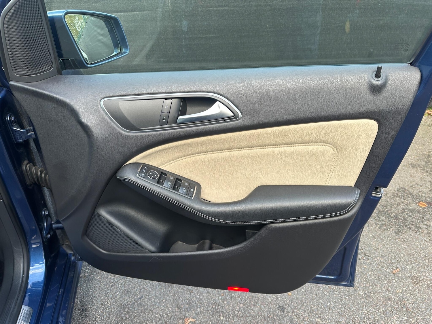 Used Mercedes-Benz B Class 2012 for sale - 76608347: Photo 36