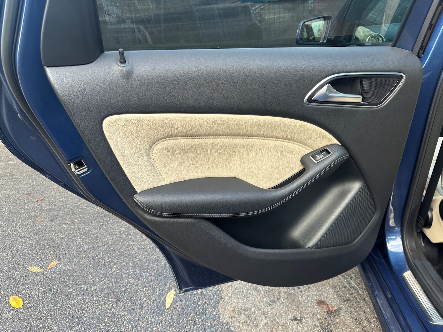 Used Mercedes-Benz B Class 2012 for sale - 76608347: Photo 37