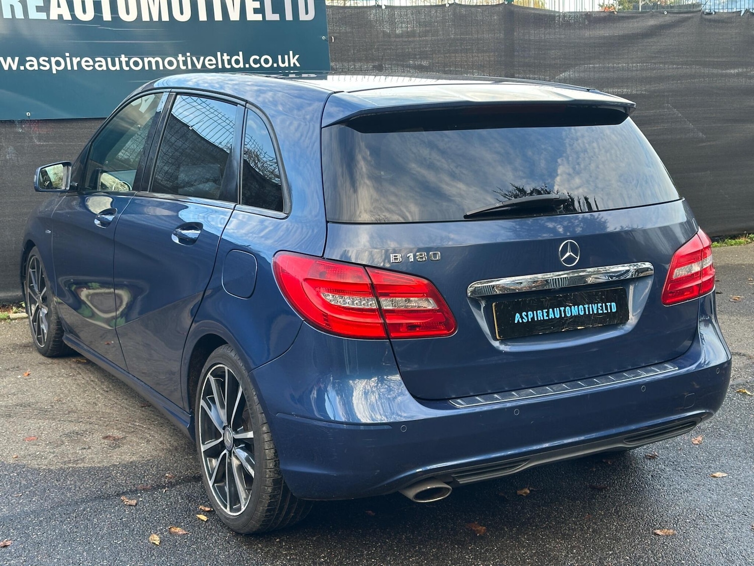 Used Mercedes-Benz B Class 2012 for sale - 76608347: Photo 4