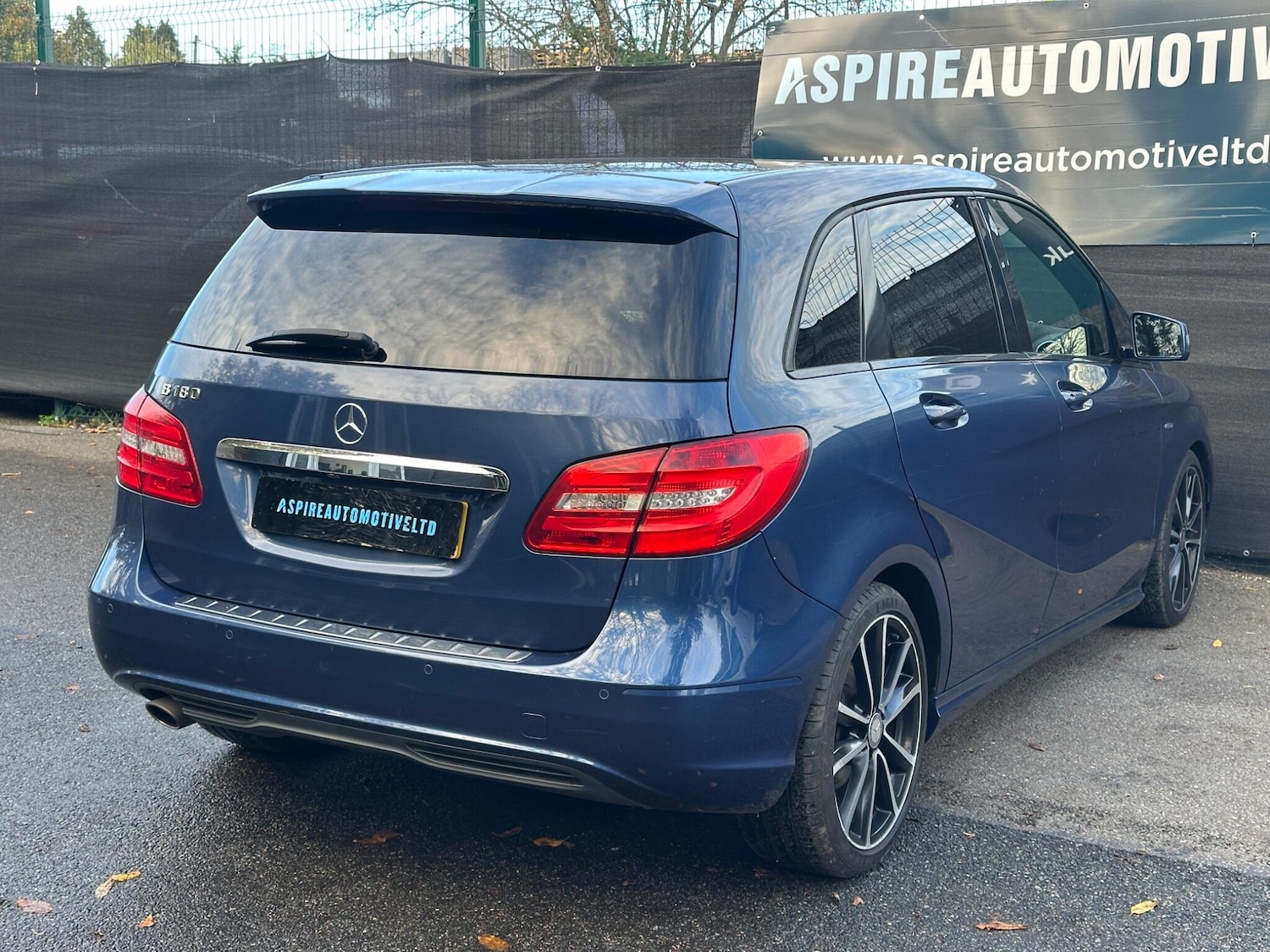 Used Mercedes-Benz B Class 2012 for sale - 76608347: Photo 8