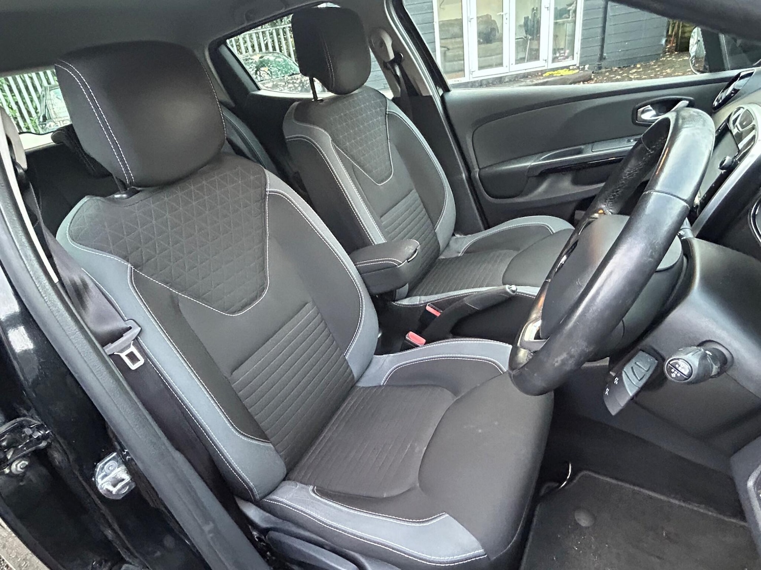 Used Renault Clio 2016 for sale - 76952746: Photo 11