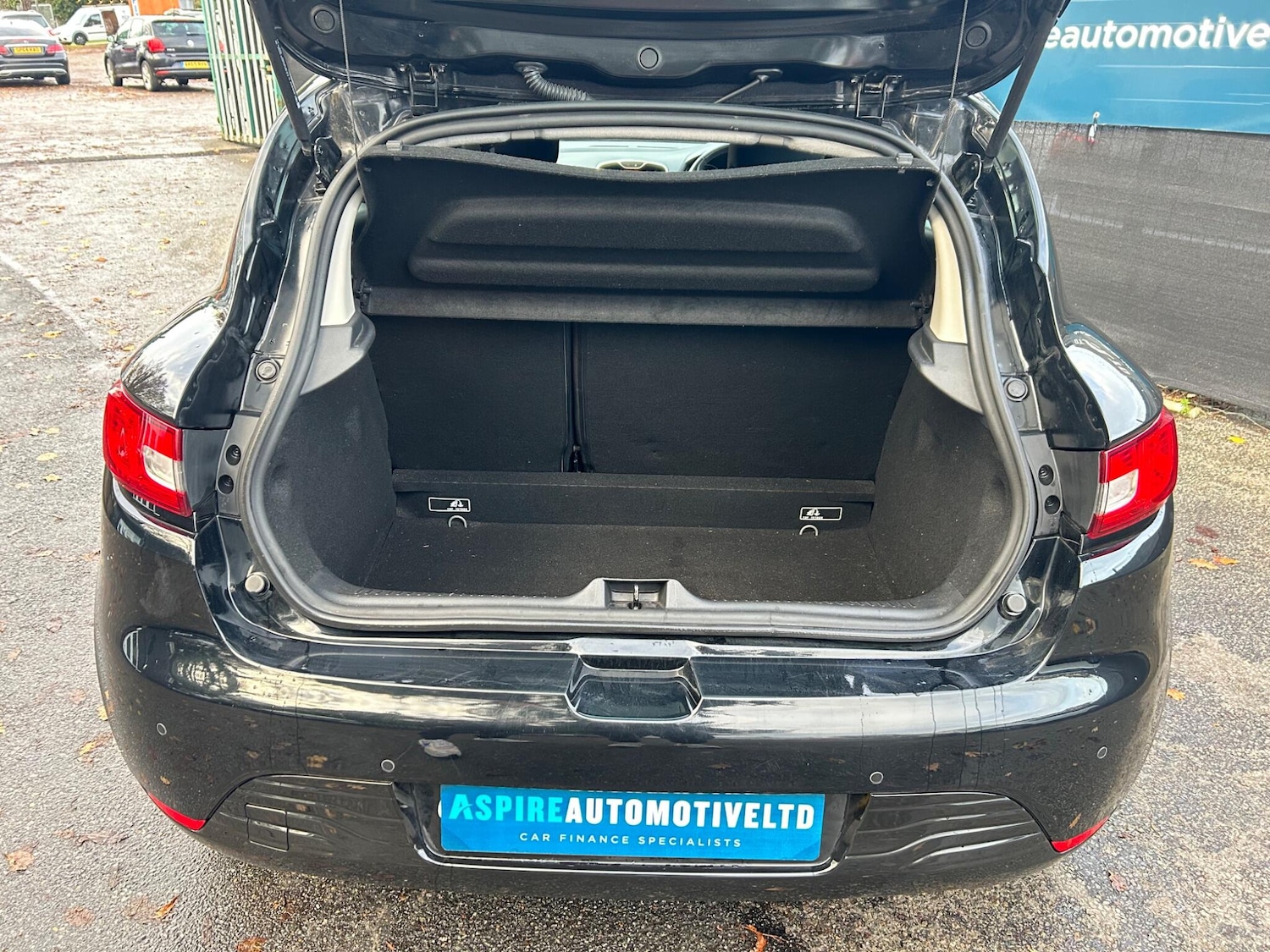 Used Renault Clio 2016 for sale - 76952746: Photo 29