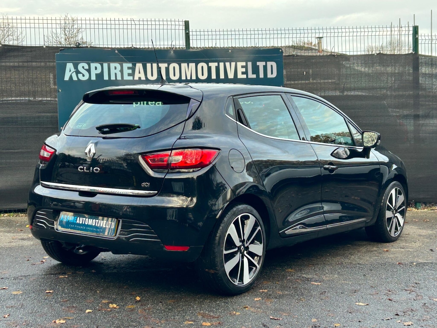 Used Renault Clio 2016 for sale - 76952746: Photo 5