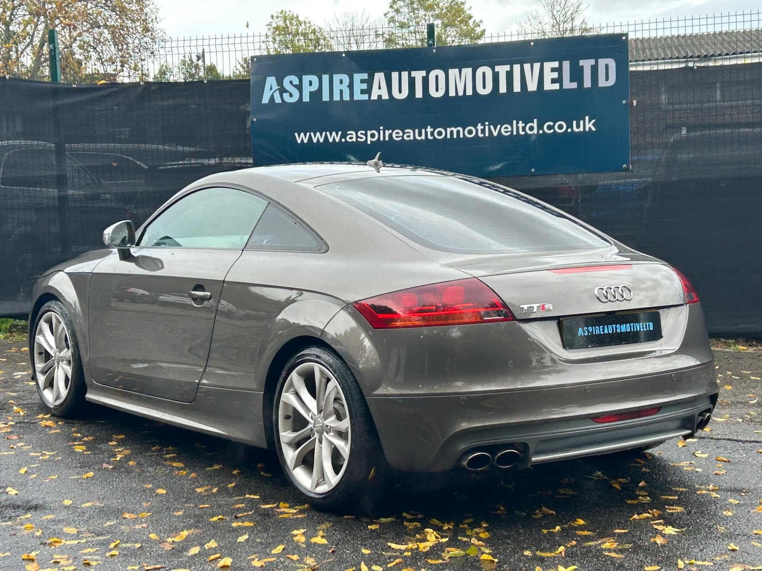 Used Audi TT 2011 for sale - 76953420: Photo 4