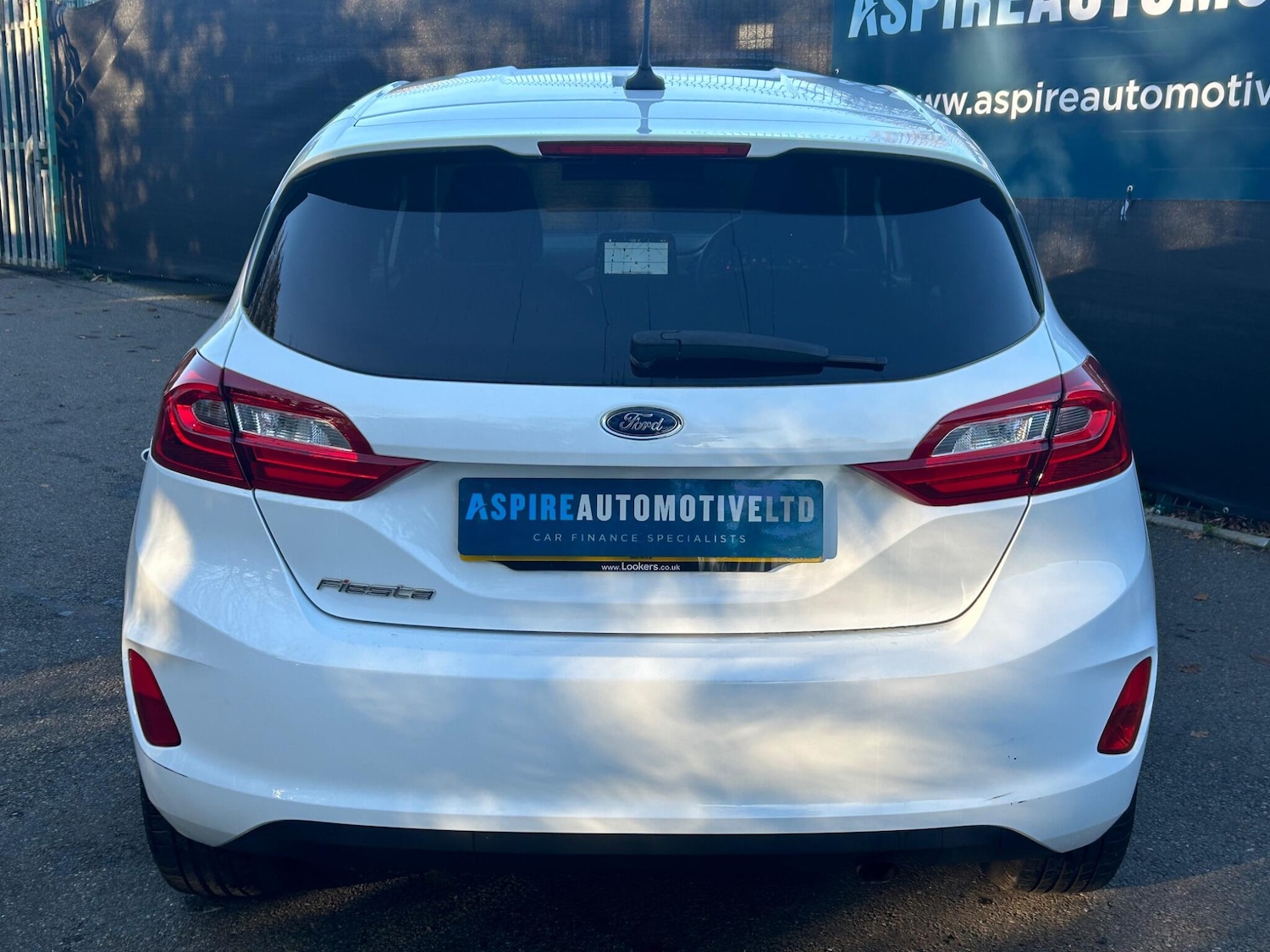 Used Ford Fiesta 2018 for sale - 76952300: Photo 5