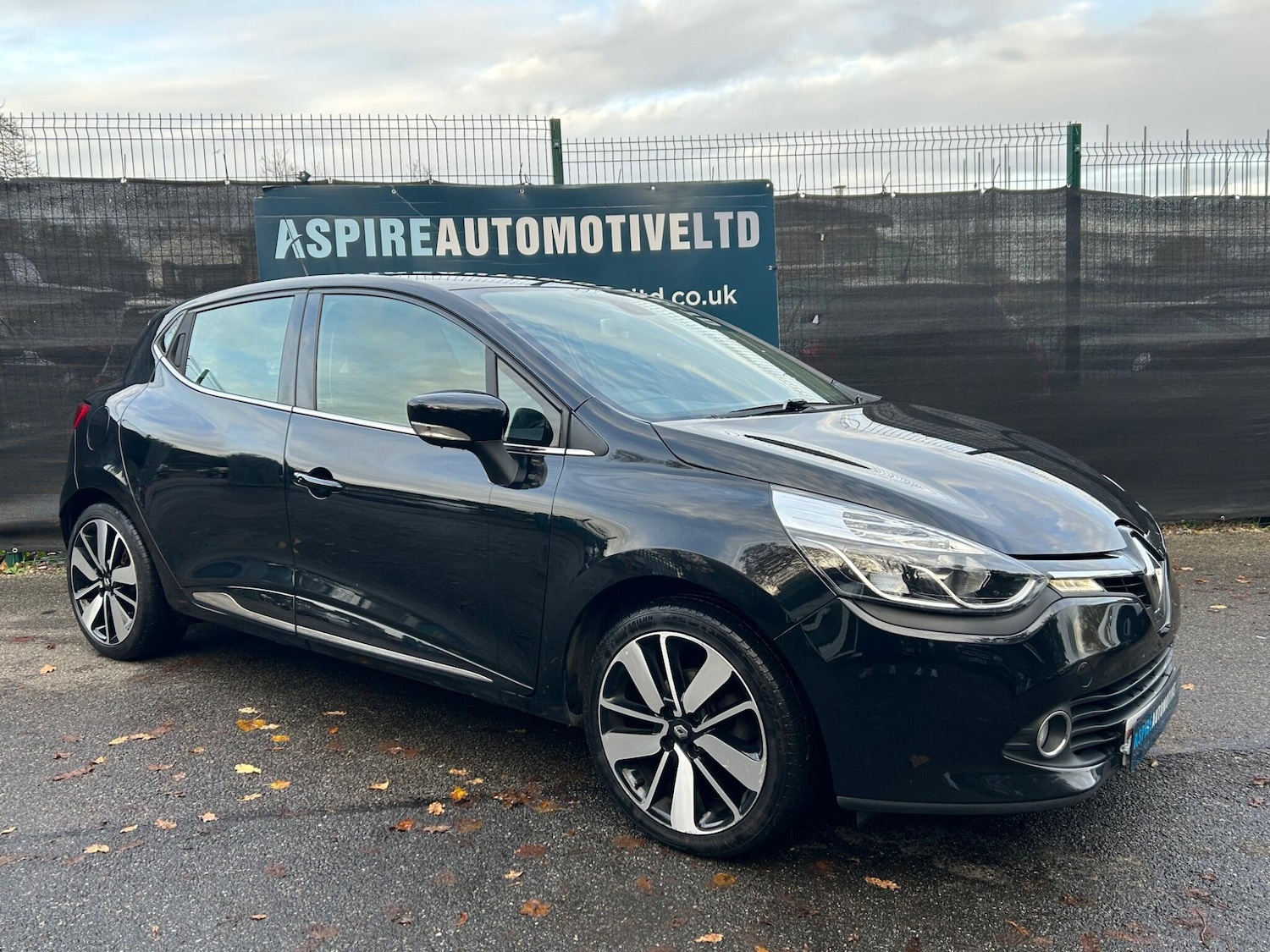 Used Renault Clio 2016 for sale - 76850372: Photo 7