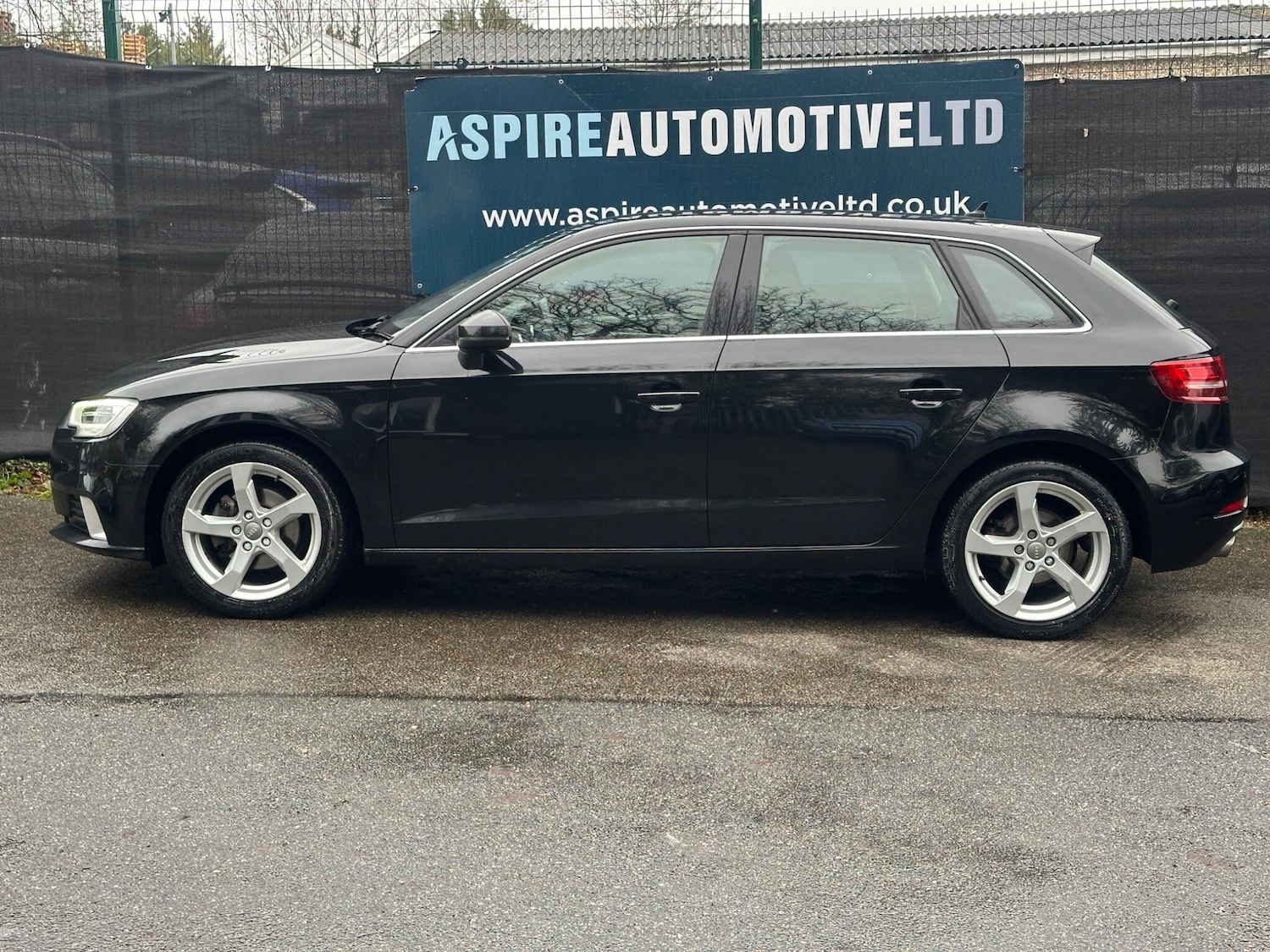 Used Audi A3 2016 for sale - 77305151: Photo 4