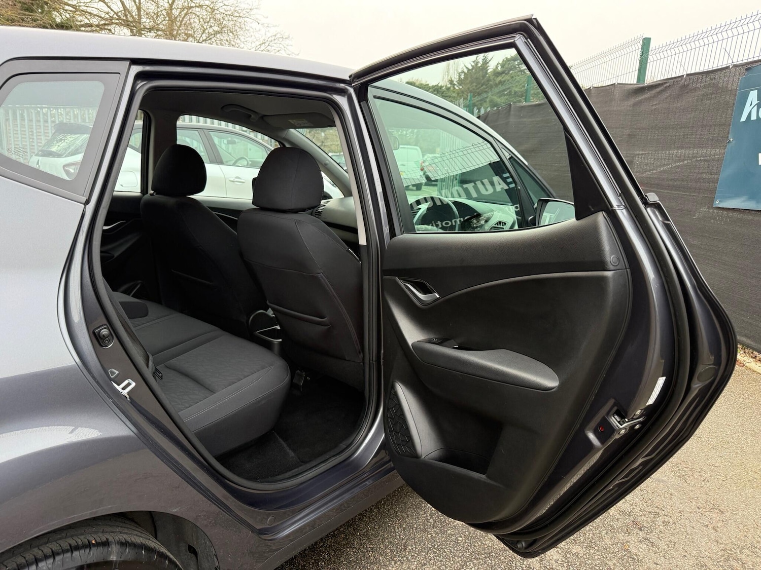 Used Hyundai Ix20 2017 for sale - 77993475: Photo 27