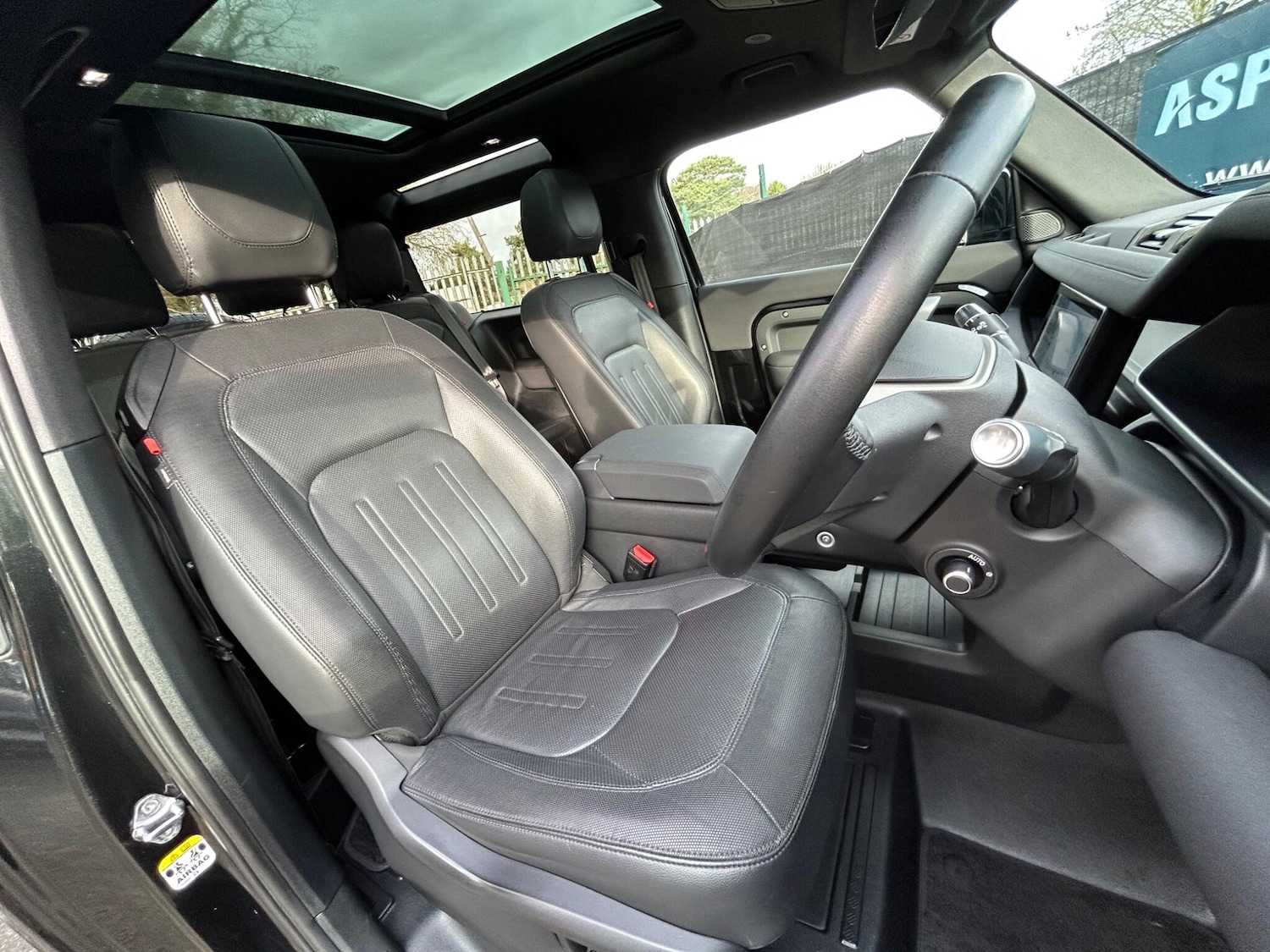 Used Land Rover Defender 90 2021 for sale - 77537360: Photo 15