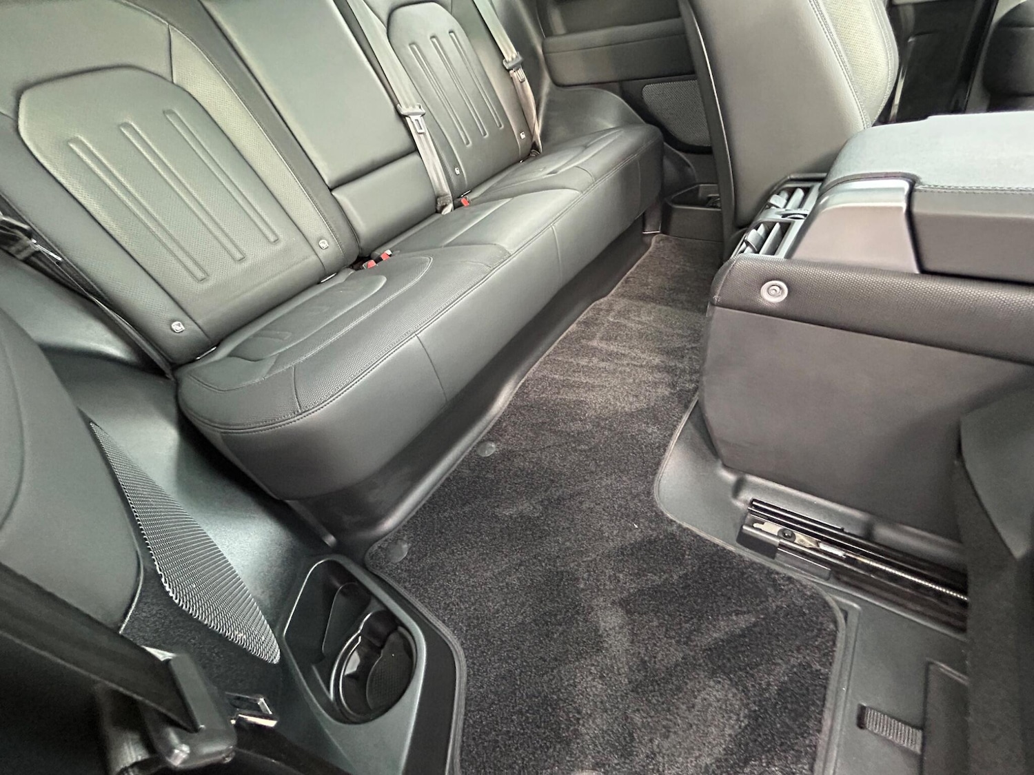 Used Land Rover Defender 90 2021 for sale - 77537360: Photo 21