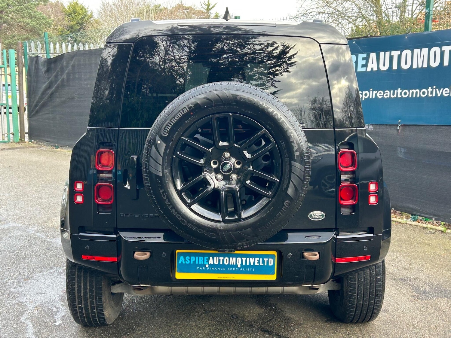 Used Land Rover Defender 90 2021 for sale - 77537360: Photo 5