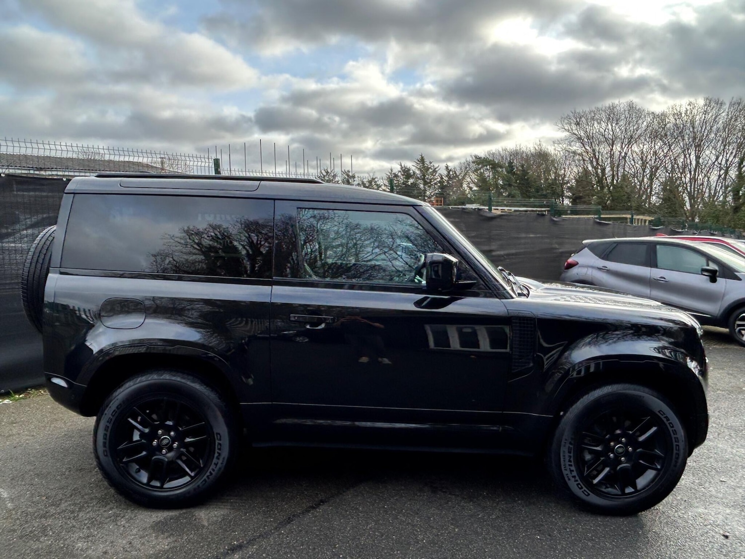 Used Land Rover Defender 90 2021 for sale - 77537360: Photo 7