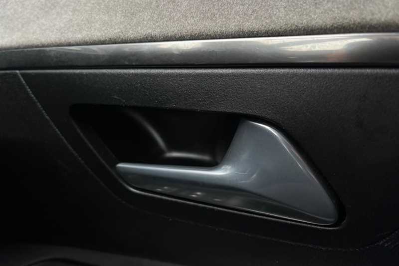Used Peugeot 3008 2021 for sale - 77347088: Photo 26