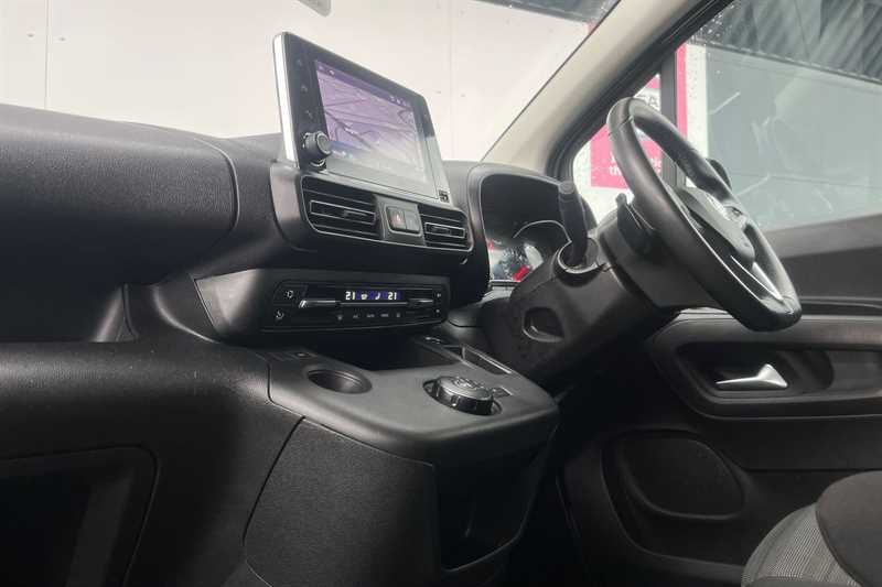 Used Vauxhall Combo Life 2021 for sale - 77471421: Photo 16
