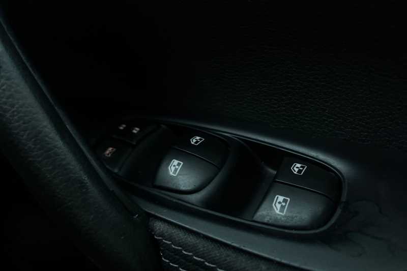 Used Nissan Qashqai 2018 for sale - 76528964: Photo 18