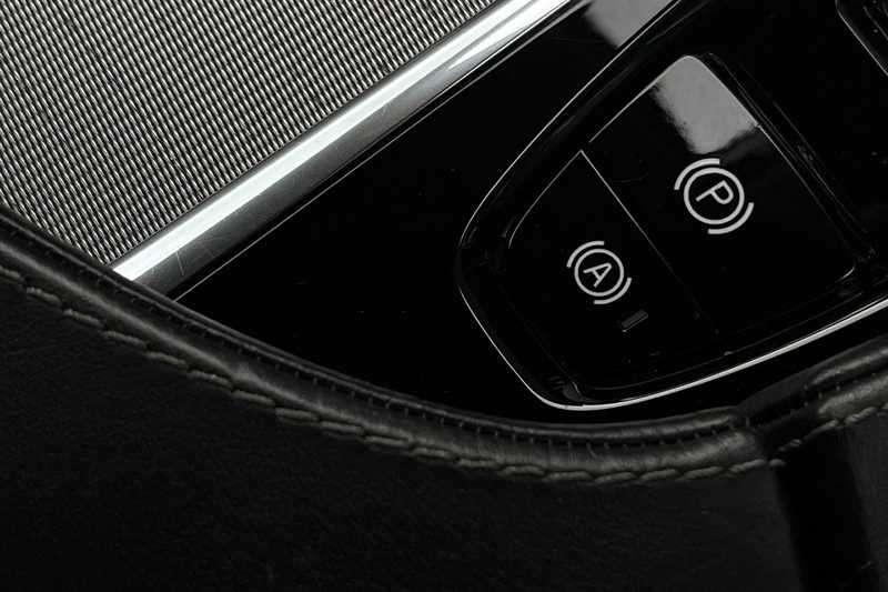 Used Volvo S90 2018 for sale - 77333378: Photo 32