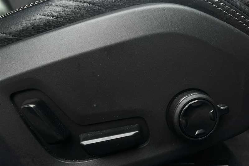 Used Volvo S90 2018 for sale - 77333378: Photo 33