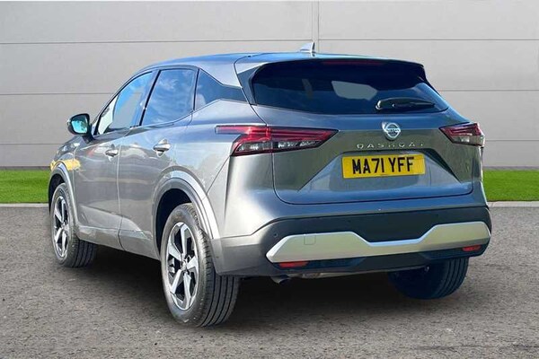 Used Nissan Qashqai 2021 for sale - 75610915: Photo 2