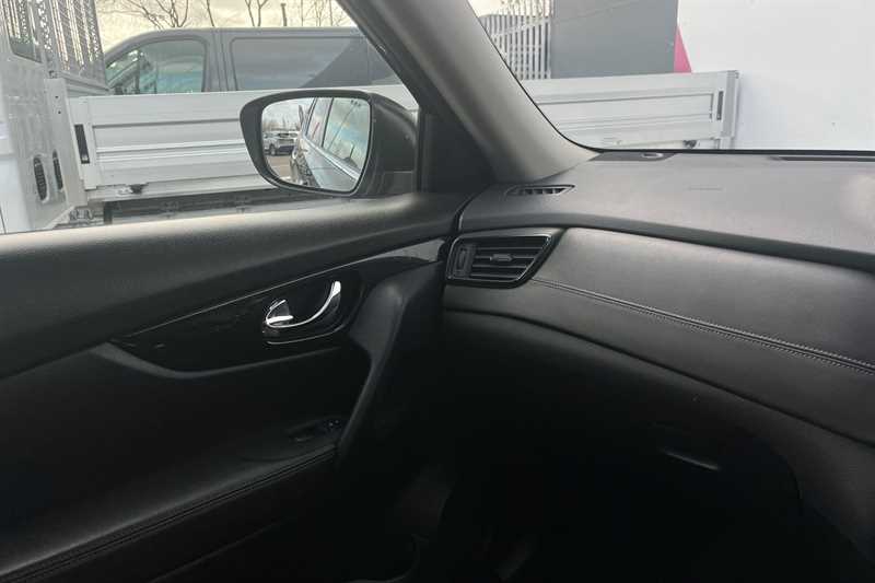 Used Nissan X-Trail 2017 for sale - 77771360: Photo 41