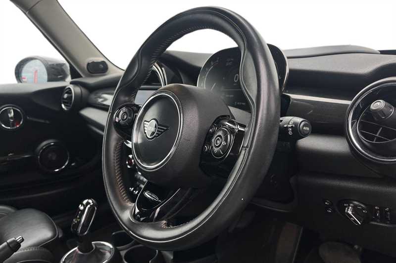 Used MINI Hatch 2020 for sale - 77855930: Photo 8