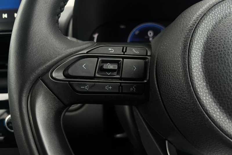 Used Toyota Yaris Cross 2024 for sale - 77855918: Photo 16