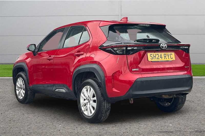 Used Toyota Yaris Cross 2024 for sale - 77855918: Photo 2