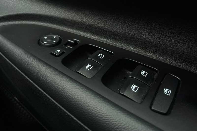 Used Hyundai i20 2023 for sale - 77576674: Photo 18