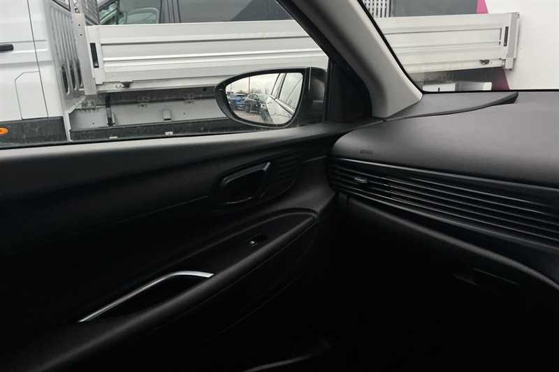 Used Hyundai i20 2023 for sale - 77576674: Photo 37