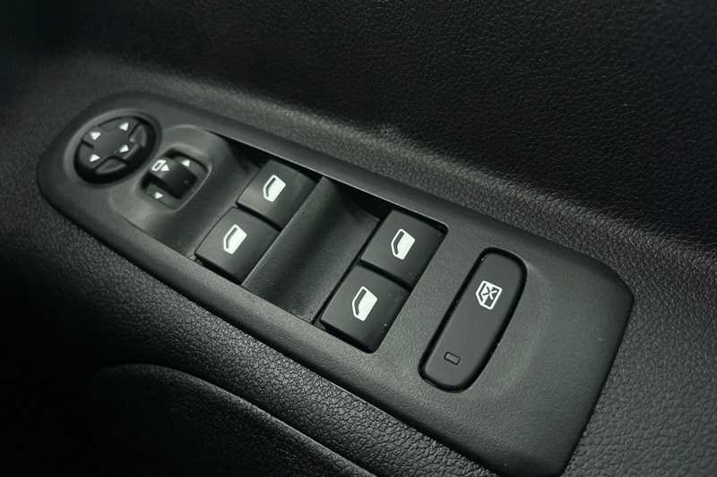 Used Vauxhall Combo Life 2022 for sale - 76217457: Photo 18