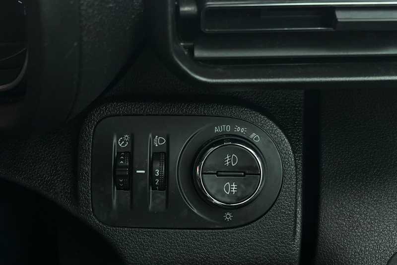 Used Vauxhall Combo Life 2022 for sale - 76217457: Photo 24