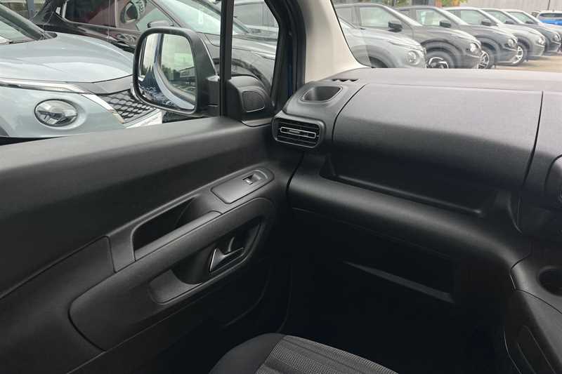 Used Vauxhall Combo Life 2022 for sale - 76217457: Photo 39