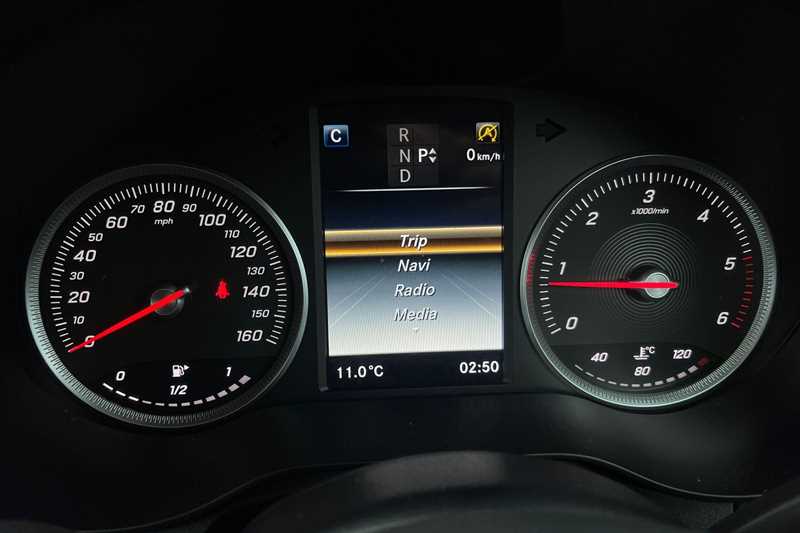 Used Mercedes-Benz GLC 2019 for sale - 77927619: Photo 14