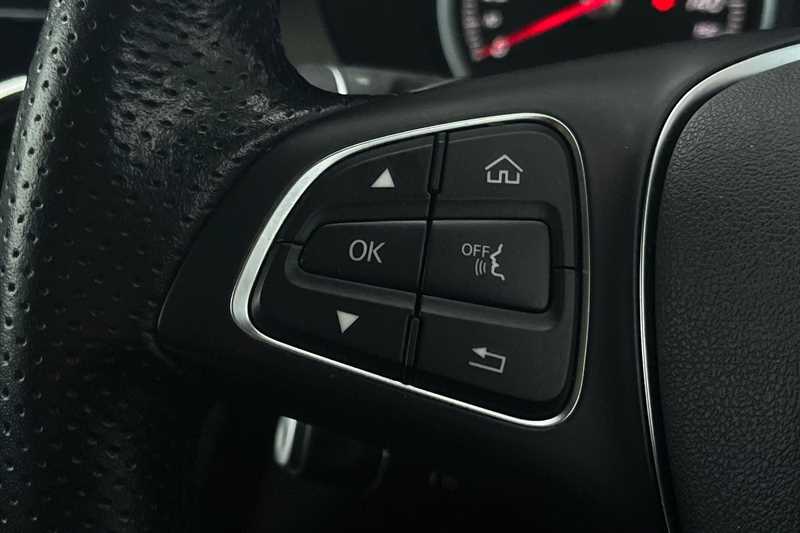 Used Mercedes-Benz GLC 2019 for sale - 77927619: Photo 16