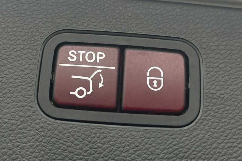 Used Mercedes-Benz GLC 2019 for sale - 77927619: Photo 23