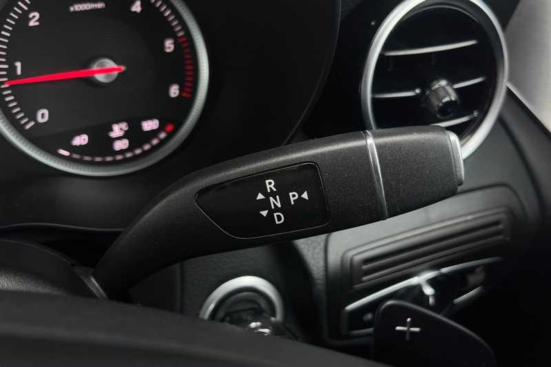 Used Mercedes-Benz GLC 2019 for sale - 77927619: Photo 26