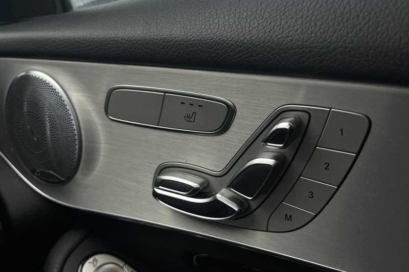 Used Mercedes-Benz GLC 2019 for sale - 77927619: Photo 31