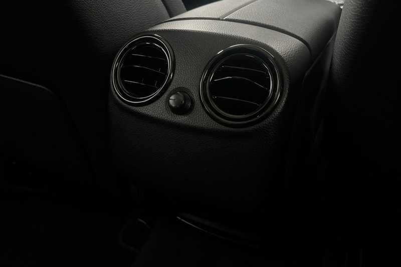 Used Mercedes-Benz GLC 2019 for sale - 77927619: Photo 35