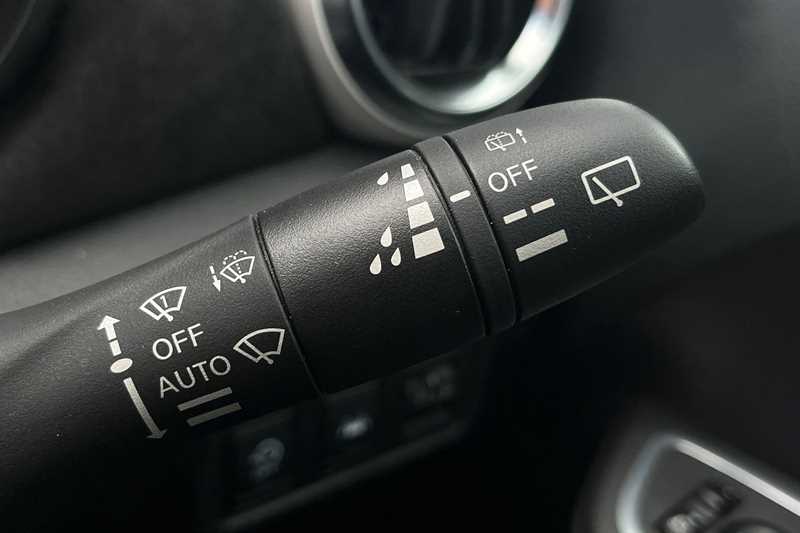Used Nissan Micra 2021 for sale - 76112521: Photo 34