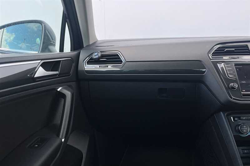 Used Volkswagen Tiguan 2017 for sale - 77855963: Photo 40