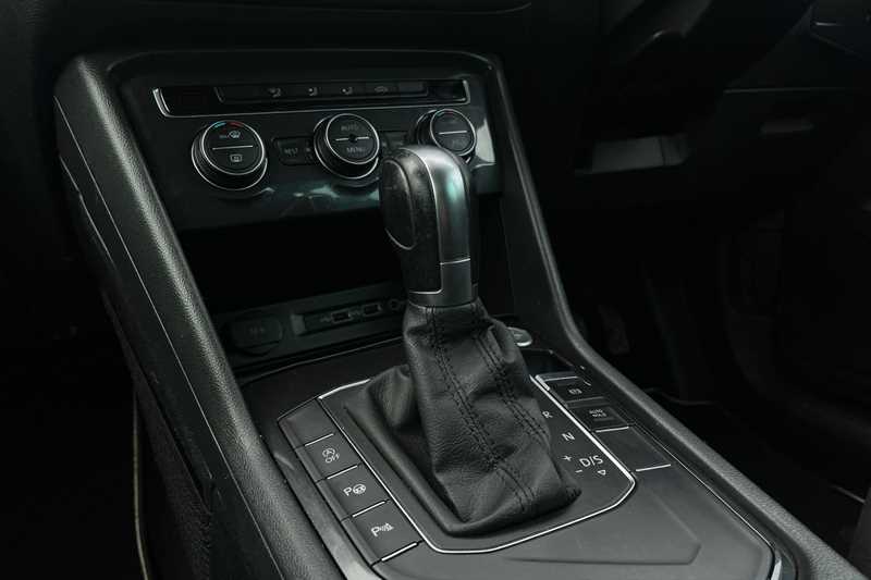 Used Volkswagen Tiguan 2019 for sale - 77219057: Photo 30
