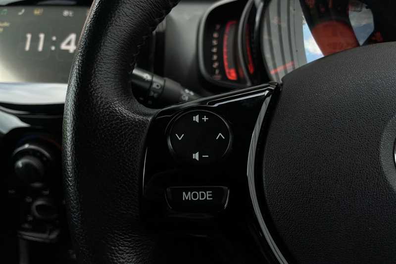 Used Toyota AYGO 2017 for sale - 77855964: Photo 14