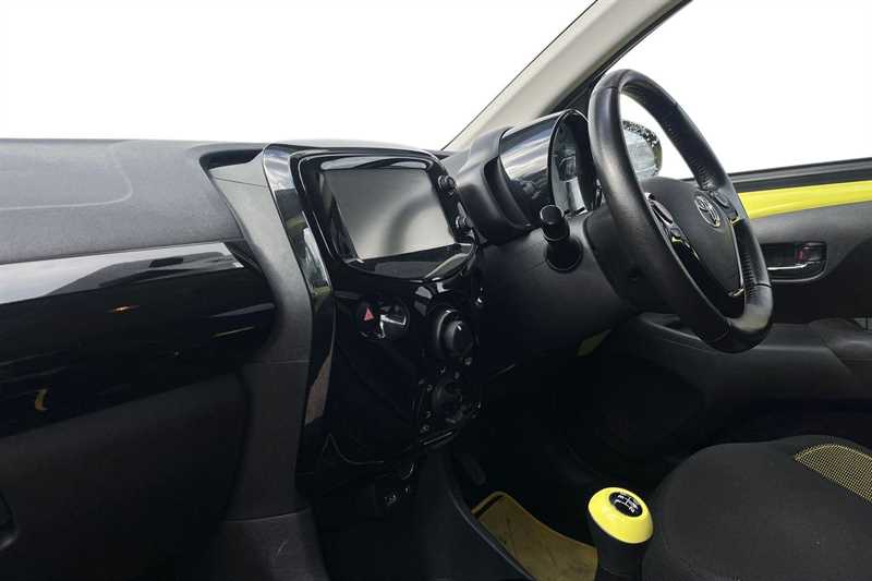 Used Toyota AYGO 2017 for sale - 77855964: Photo 6