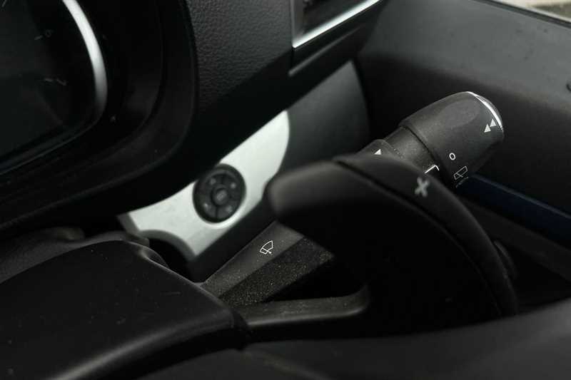 Used Peugeot Traveller 2020 for sale - 77810364: Photo 27