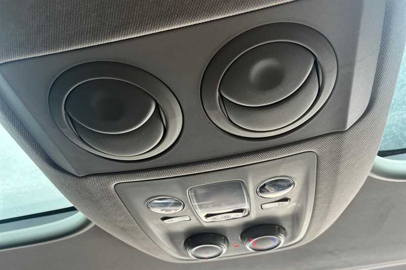 Used Peugeot Traveller 2020 for sale - 77810364: Photo 33