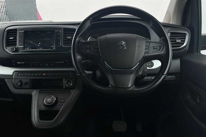 Used Peugeot Traveller 2020 for sale - 77810364: Photo 35