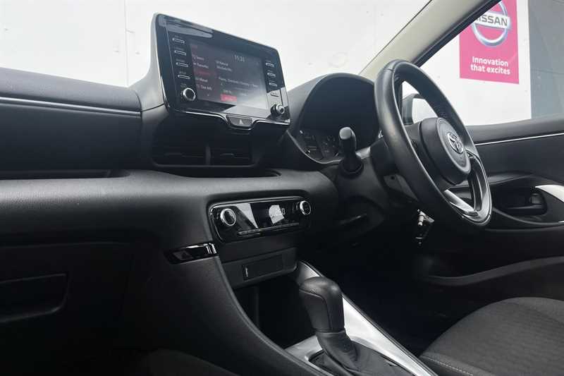 Used Toyota Yaris 2023 for sale - 77471394: Photo 15