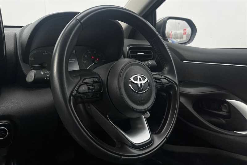 Used Toyota Yaris 2023 for sale - 77471394: Photo 34