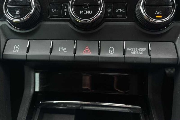 Used Skoda Karoq 2020 for sale - 76272684: Photo 31