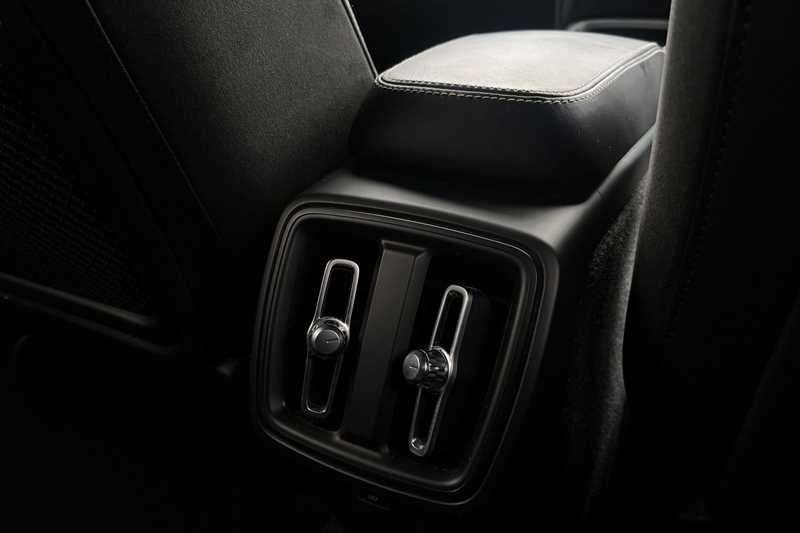 Used Volvo XC40 2020 for sale - 77232490: Photo 33