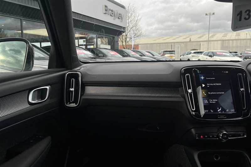 Used Volvo XC40 2020 for sale - 77232490: Photo 40